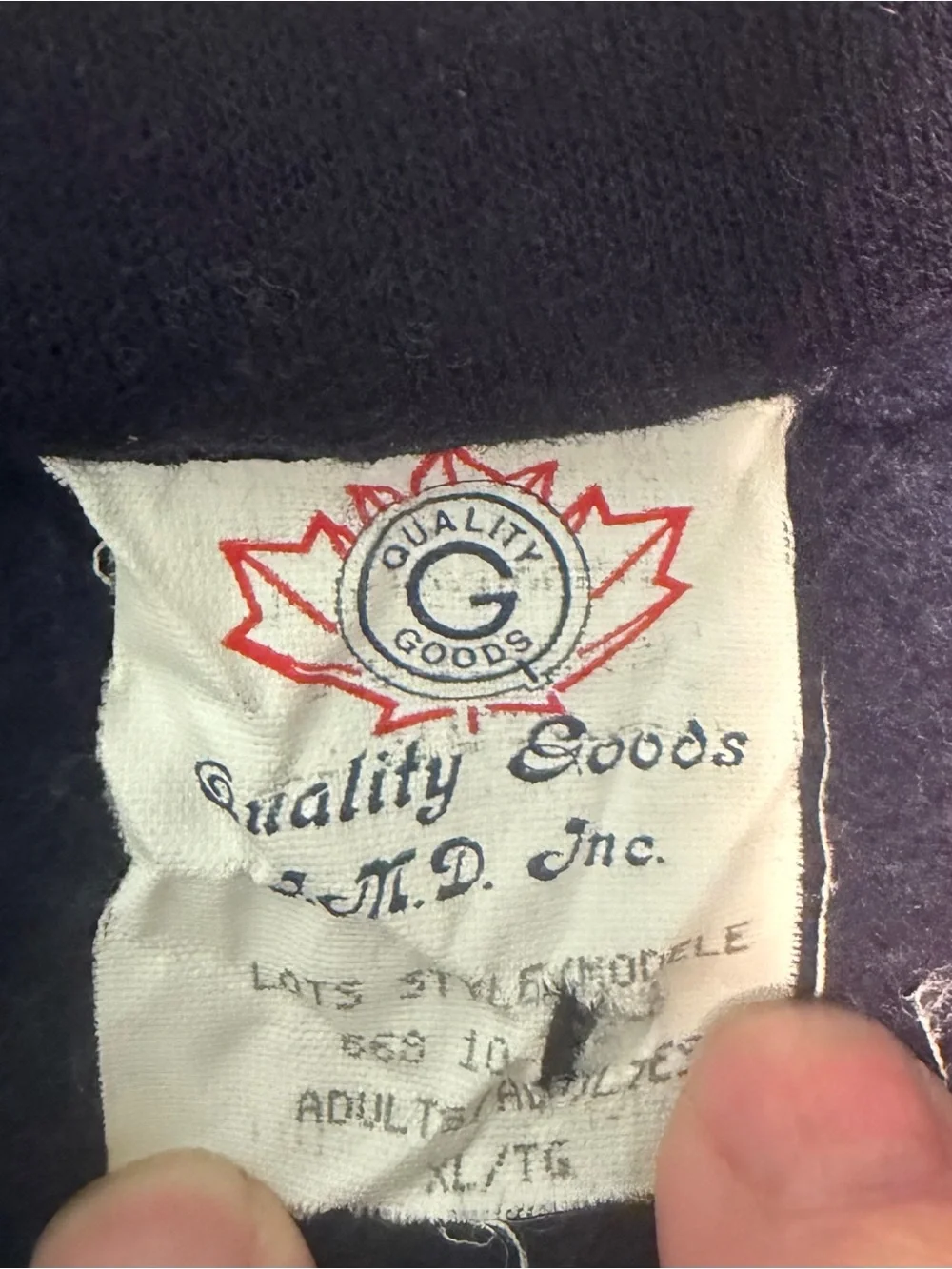 Vintage Ville de Québec Canada Quarter Zip Graphic Sweatshirt